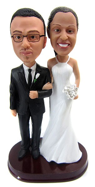 Wedding cake bride and groom topper